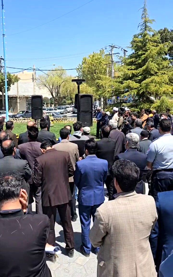 اجتماع خودجوش مردم گلپایگان در حمایت از تنبیه اسرائیل توسط سپاه پاسداران انقلاب اسلامی