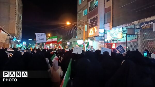 راهتان را ادامه می‌دهیم