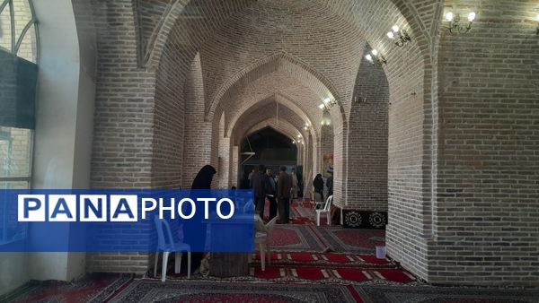 میز خدمت آموزش و پرورش نیشابور در نماز جمعه 