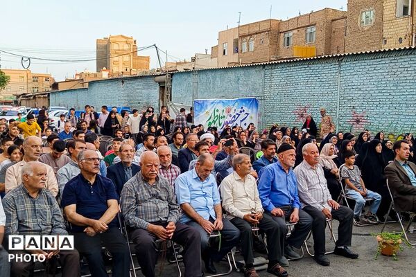 آیین «آبروی محله» در تکریم شهیدان جنگ رمضان
