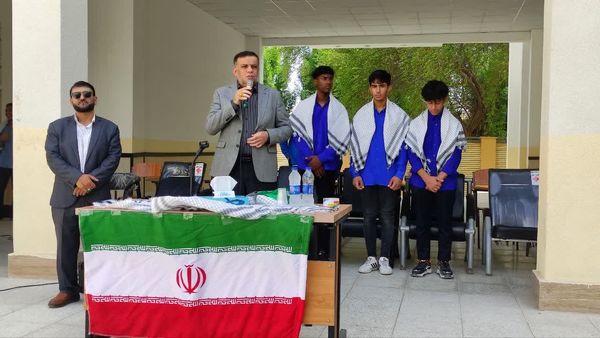 گرامیداشت شهید سید حسن نصرالله در دبیرستان ابن سینا بندرعباس