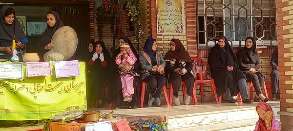 برگزاری جشن مازندران در دبیرستان فضیلت شهرستان قائمشهر
