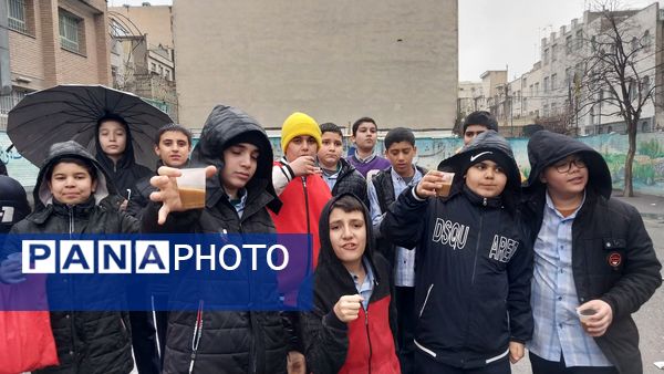 برپایی موکب در دبیرستان شهید بابایی به مناسبت بعث پیامبر‌(ص)