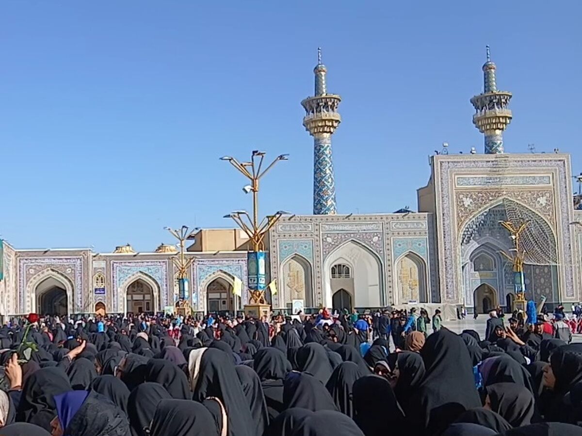 پاسداشت روز معلم در کنار امام مهربانی‌ها 