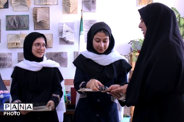 «یک روز با هنرستان مــــن» در هنرستان شهید سادلجی شهرستان کبودراهنگ 