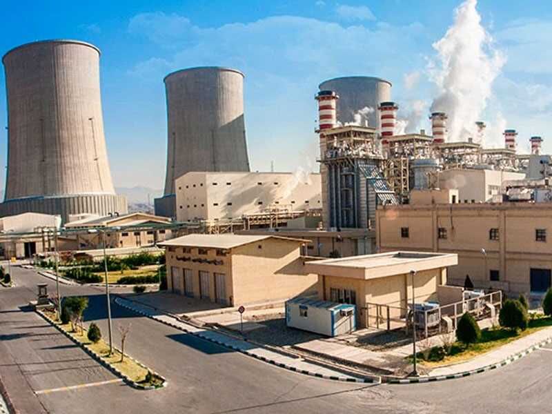 جهادگران نیروگاه‌ها با تمام توان برای رفاه مردم در تلاشند