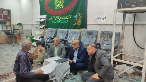  میزخدمت و دیدار فرماندار مشهد به همراه مسئولان ادارات با شهروندان مشهدی