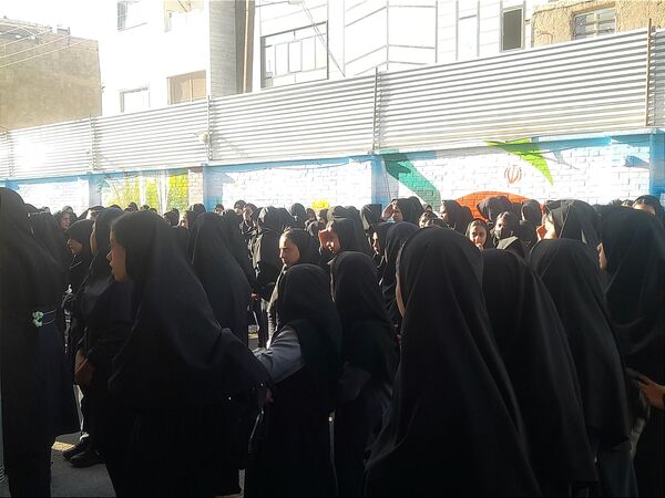 گرامیداشت هفته دفاع مقدس در دبیرستان فیاض