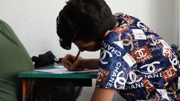 مدرسه راهی برای آینده روشن