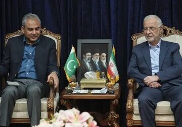 توافق ایران و پاکستان برای تسهیل در مبادلات تجاری