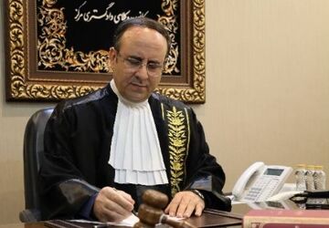 رسانه و نهاد وکالت دو بال آگاهی‌بخشی و صیانت از حقوق عمومی هستند