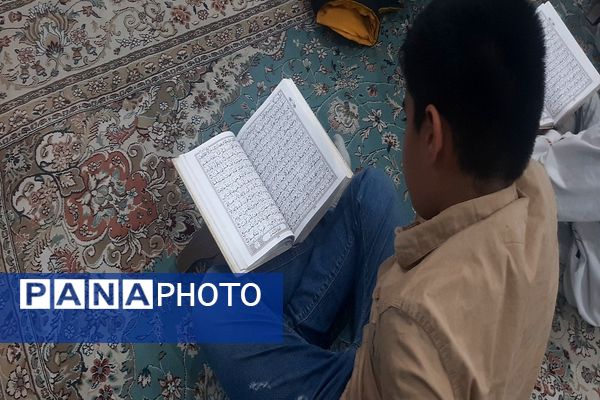 جزء خوانی نوجوانان در مسجد چهارده معصوم نیشابور 