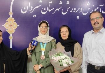 دانش‌آموزان به توانایی خود ایمان داشته باشند