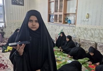 حضور نوجوانان مهریزی در منزل شهید خراسانی