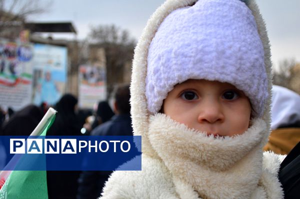 همبستگی یکبارچه مردم غیور و ولایتمدار شهرستان بروجرد در تشییع شهدای امنیت