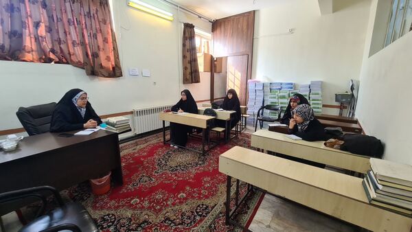 کلاس‌های آمادگی دانش‌آموزان چهل و سومین دوره‌ مسابقات قرآن، عترت و نماز ناحیه۷ مشهد 