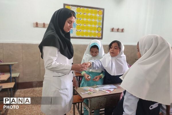  روز آتش‌نشان؛ فرصتی برای آشنایی قدردانی از قهرمانان ایمنی و نجات درمدرسه شهیدمعظم