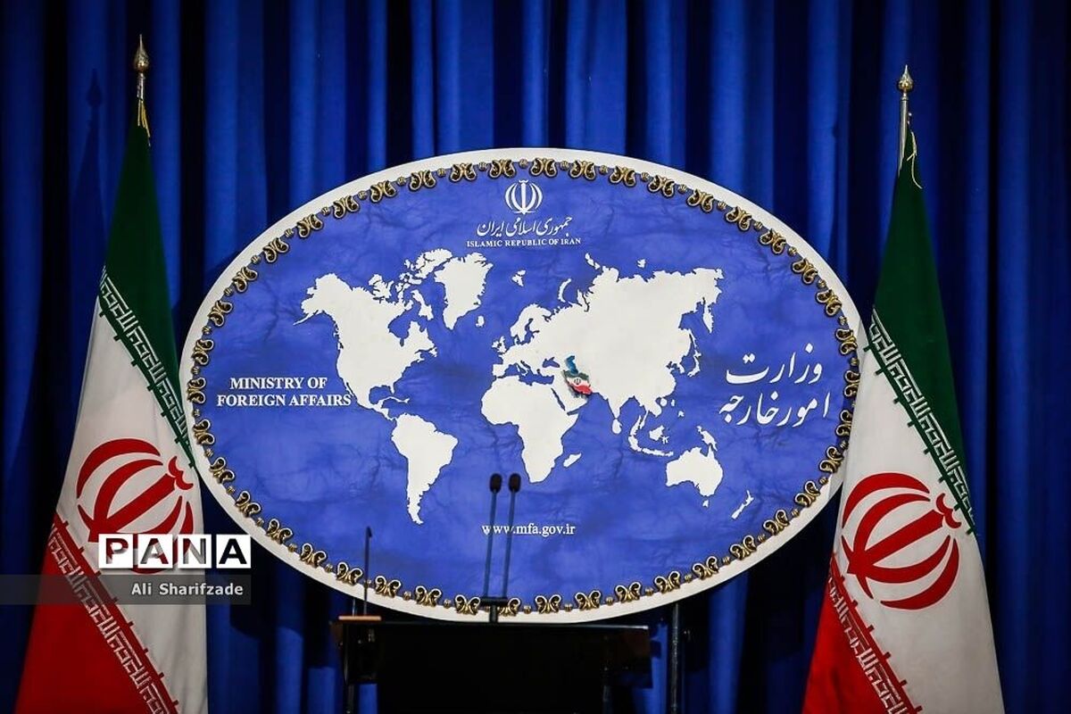 مدد الهی نظامیان متجاوز آمریکا را در طبس زمین‌گیر کرد