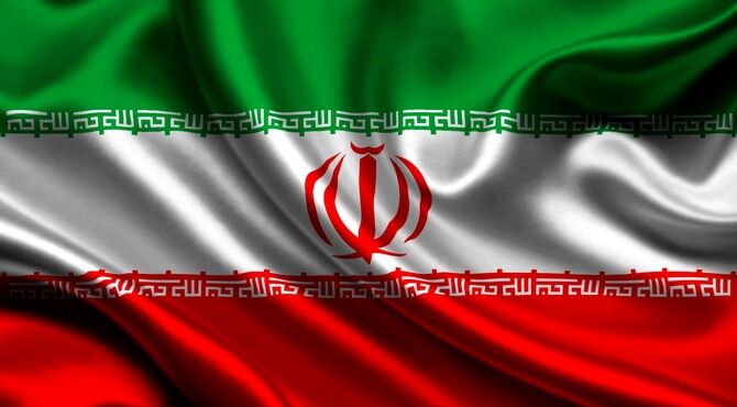 طنین زنگ انقلاب در مدرسه فاطمه الزهرا(س)