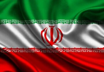 طنین زنگ انقلاب در مدرسه فاطمه الزهرا(س)