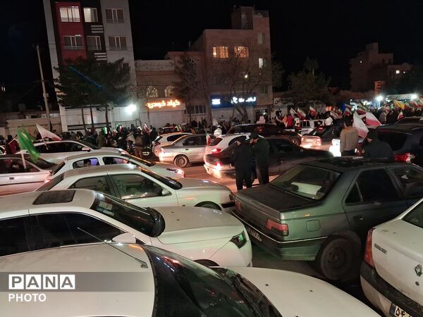 رژهٔ خودرویی در بلوار فضل نیشابور