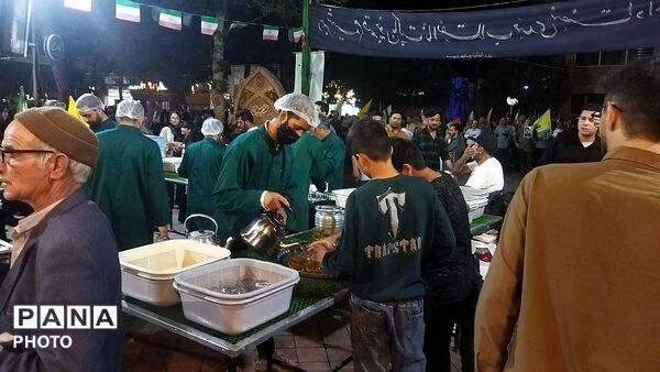 چایخانه فاطمه الزهرا در نود و نهمین شب از اجتماعات مردمی 