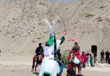 آیین تعزیه خوانی و عزاداری اباعبدالله حسین(ع) در شهر بار
