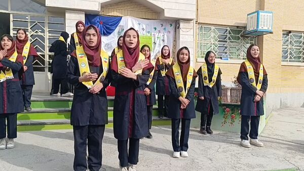جشن ولادت امام علی (ع) و روز پدر در دبیرستان دخترانه مهر نیشابور 