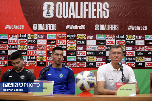 نشست خبری سرمربی تیم های ملی فوتبال ایران و ازبکستان