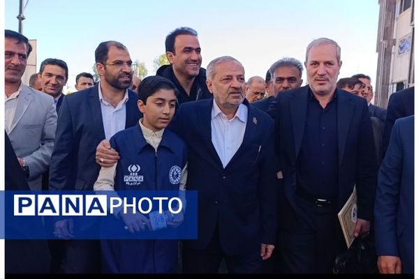 دیدار وزیر آموزش‌وپرورش با نماینده تشکل‌های دانش‌آموزی استان فارس