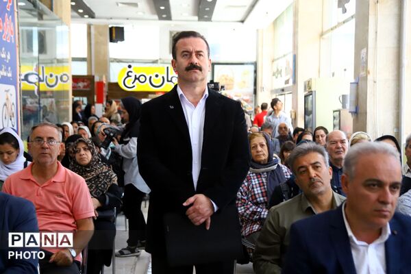 جشنواره بزرگ خریداران ماهی در تبریز