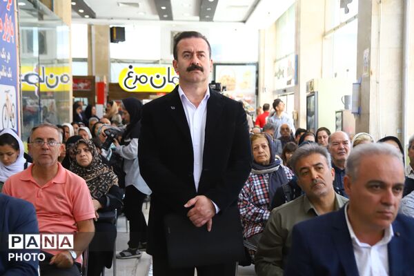 جشنواره بزرگ خریداران ماهی در تبریز