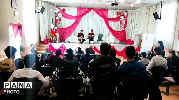 مسابقه هم نوازی، تک نوازی و آواز خوانی پسران در شهرستان کاشمر 