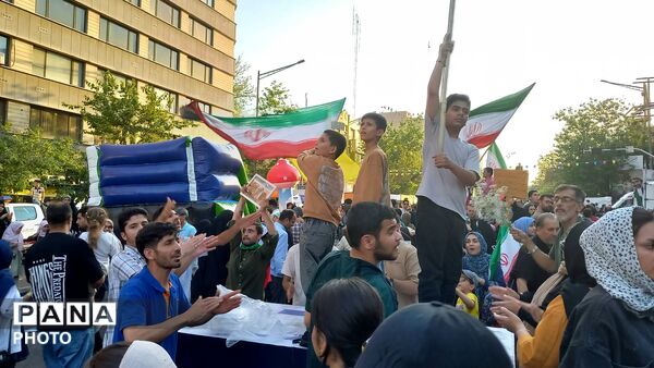 مهمونی ده کیلومتری غدیر در تهران؛ حماسه‌ای در امتداد بعثت و بیعتی دوباره با ولایت