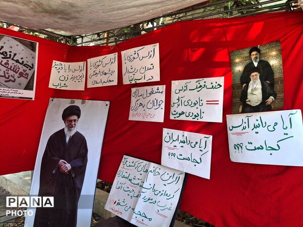 برپایی غرفه عفاف و حجاب در آموزش و پرورش تبادکان با مشارکت مدارس
