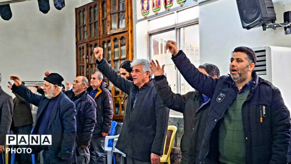 حضور حماسی مردم کومله در بیعت با رهبر معظم انقلاب 