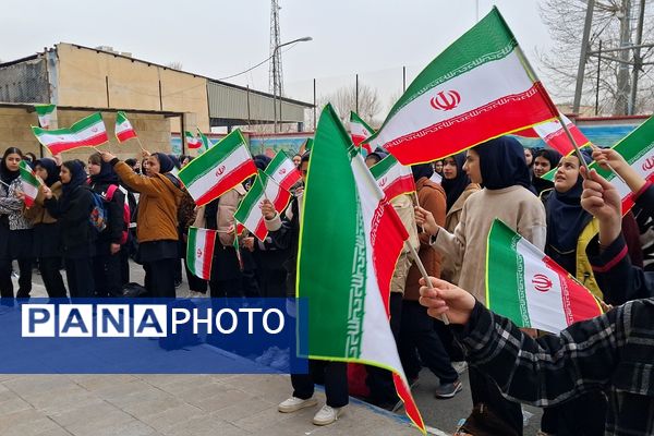 فرزندان ایران از مدارس شهریار تا راهپیمایی