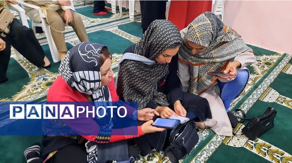  جلسه انجمن اولیا و مربیان در دبیرستان فرهنگیان ناحیه ۷مشهد 