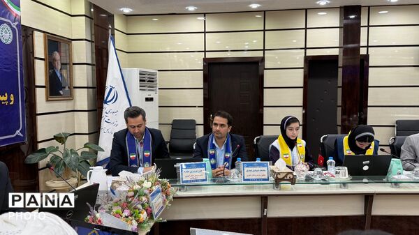 تجلیل از مسئولان، کارشناسان و پیشکسوتان سازمان دانش‌آموزی استان بوشهر