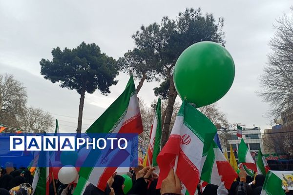 حضور گسترده مردم شهرستان شهید پرور شهرستان شهریار در راهپیمایی ۲۲ بهمن