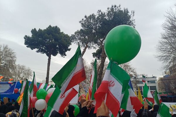 حضور گسترده مردم شهرستان شهید پرور شهرستان شهریار در راهپیمایی ۲۲ بهمن