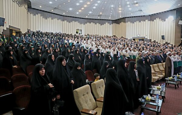 آیین تکریم و معارفه مدیر کانون‌های خدمت رضوی آذربایجان شرقی
