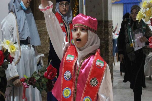 حضور رئیس سازمان دانش آموزی کشور در جشن تکلیف دختران مدرسه هوانیروز