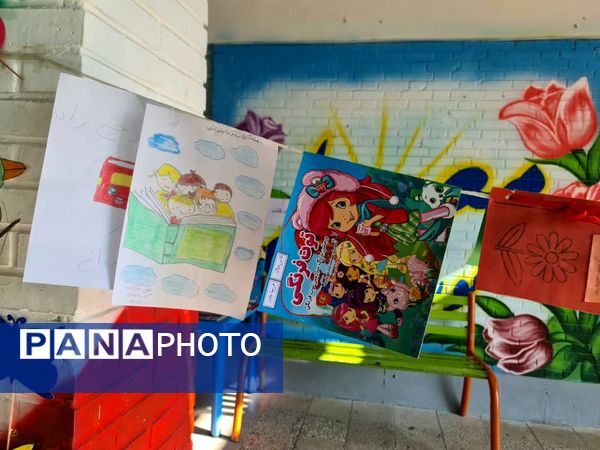 جشن کتاب و قصه‌گویی در دبستان شهید تنیده