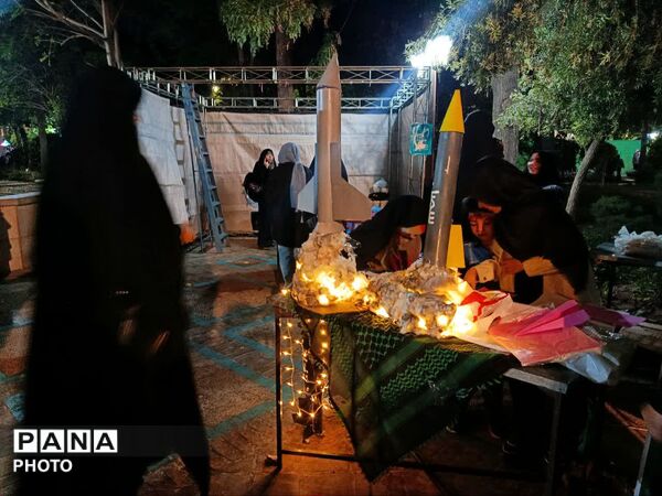 حضور پرشور دانش‌آموزان در موکب نوجوان مبارز