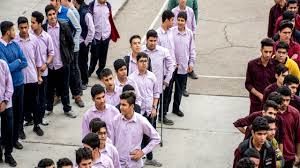 کلاس‌های هوشمند،همچنان یک آرزو برای بسیاری از دانش‌آموزان ساوجبلاغ است