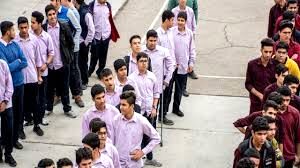 کلاس‌های هوشمند،همچنان یک آرزو برای بسیاری از دانش‌آموزان ساوجبلاغ است