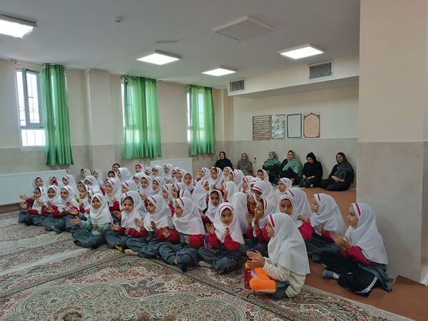 لبخند سالم، مدرسه شاد