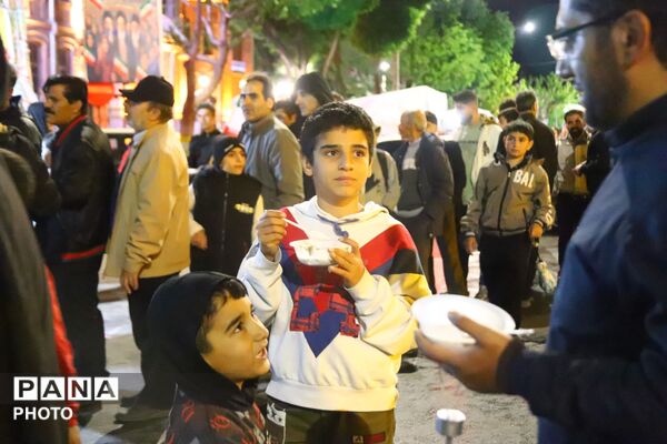 هشتاد و چهار شب خدمت و هم‌عهدی؛ تجدید بیعت آموزش‌ و پرورش ناحیه ۵ تبریز با آرمان‌های امام و رهبری