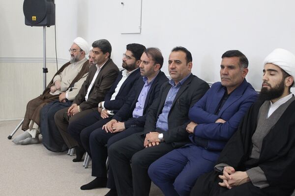 دیدار دانش‌آموزان دوره شهید علم‌الهدی با نماینده ولی فقیه در خوزستان
